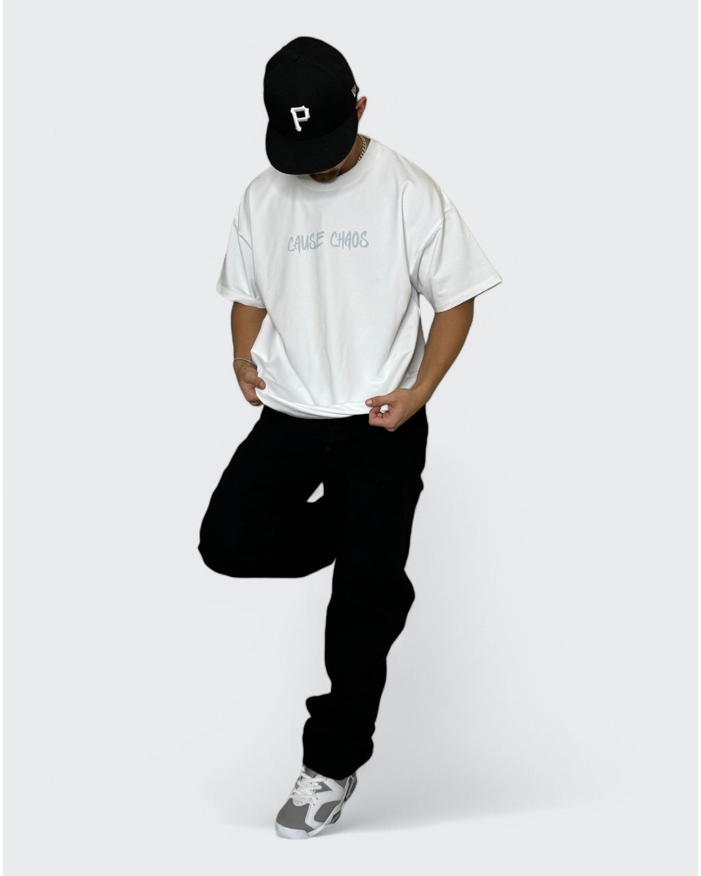 WILD CHAOS WHITE OVERSIZED TEE